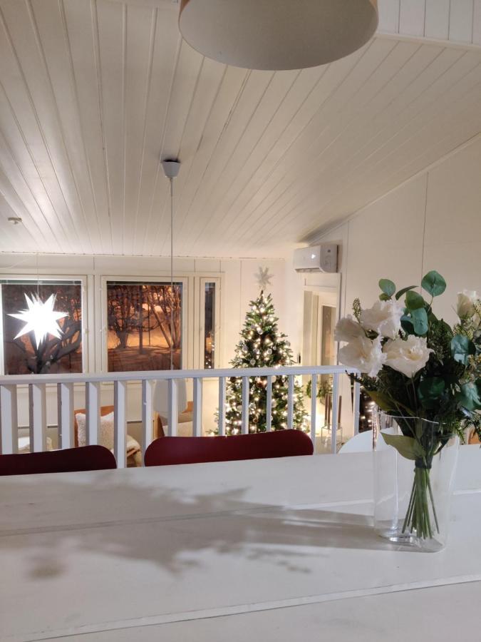 רובניימי Sunstar Villa מראה חיצוני תמונה