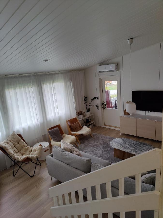 רובניימי Sunstar Villa מראה חיצוני תמונה