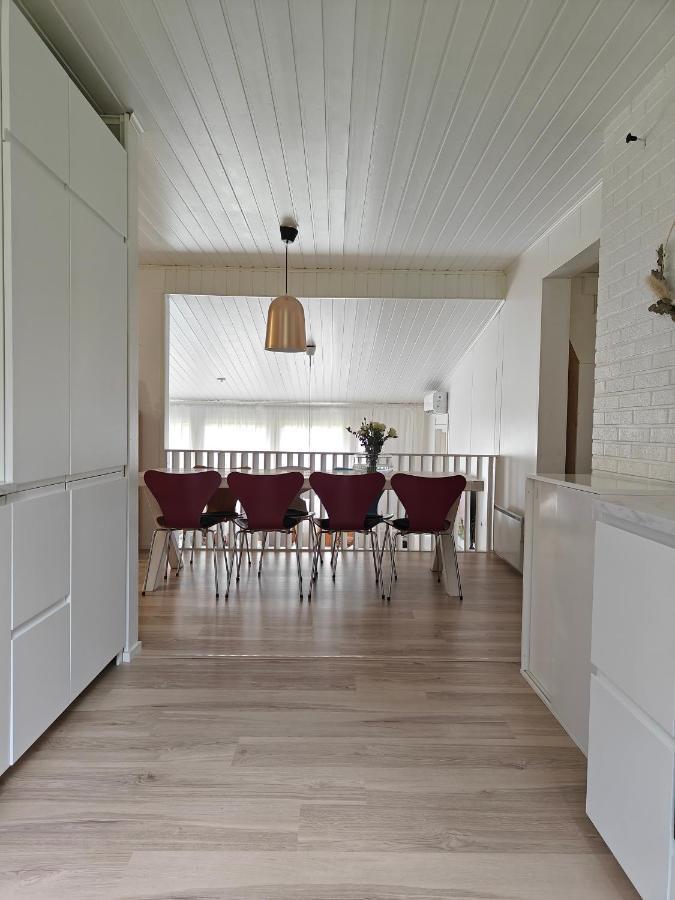 רובניימי Sunstar Villa מראה חיצוני תמונה