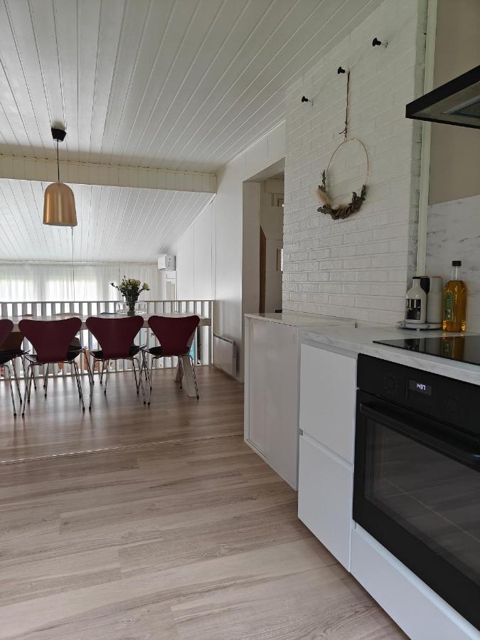 רובניימי Sunstar Villa מראה חיצוני תמונה